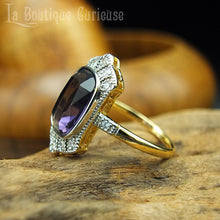 Load image into Gallery viewer, Bague style retro vintage art déco imitation améthyste et diamants plaquée or et argent, taille pierre marquise. Bijoux vintage Toulouse France.