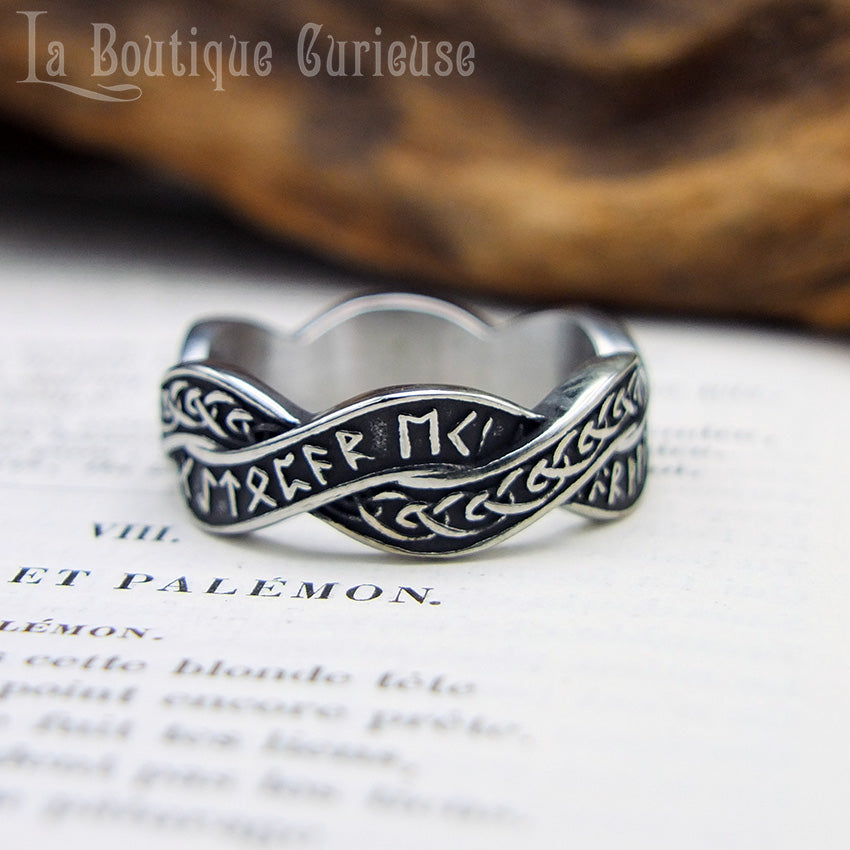 Bague runique Viking tressée en acier
