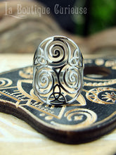 Load image into Gallery viewer, Bague ajustable acier Triskel et Triquetra - argentée ou dorée