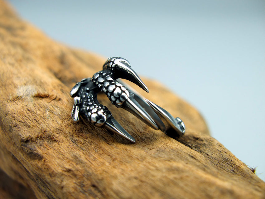 Bague griffe gothique online