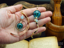 Load image into Gallery viewer, Boucles d'oreilles Comète asymétriques verre soufflé