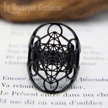 Load image into Gallery viewer, Bague ajustable protection énergies négatives cube de Metatron, protection énergétique, bijoux ésotériques Toulouse France, bague noir acier inoxydable femme.