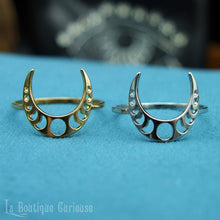 Charger l&#39;image dans la galerie, Bague femme acier or et argent croissant de lune et phases de la lune. Bague magie wicca rituel féminin sacré fertilité. Bague ésotérique sorcière Toulouse pleine lune