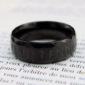 Anneau viking homme grande taille force courage guerrier, runes ancien Futhark gravées. Anneau couleur noir, alliance homme nordique puissance runes bijoux Toulouse