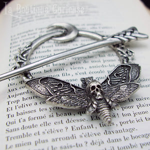 Barrette gothique en métal coiffure goth witch sorcière originale papillon de nuit sphinx tête de mort, croissant de lune, branche et noeud celtique. Barrette wicca magie GN Toulouse