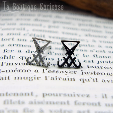 Boucle d'oreille gothique punk rock satan à l'unité sigil de Lucifer acier chirurgical noir ou argent. Piercing homme femme sataniste diable gothique Toulouse France.