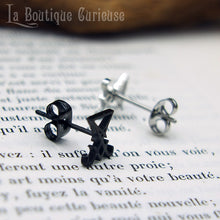 Charger l&#39;image dans la galerie, Boucle d&#39;oreille gothique punk rock satan à l&#39;unité sigil de Lucifer acier chirurgical noir ou argent. Piercing homme femme sataniste diable gothique Toulouse France.