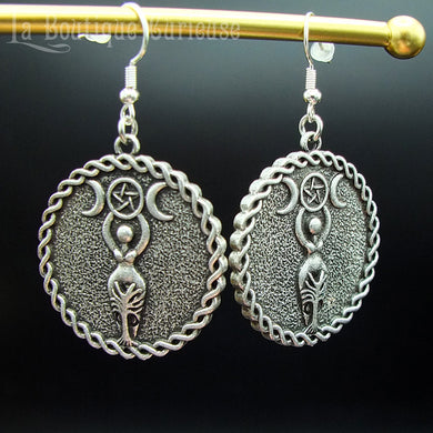 Boucles d'oreilles Triple déesse féminin sacré, pentacle de protection. Boucles d'oreilles rondes pendantes triple lune. Bijoux ésotériques wicca viking celtes Toulouse France.