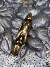Load image into Gallery viewer, Amulette de protection et de virilité - Palad Khik
