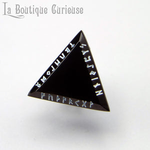 Boucle d'oreille triangle runique en acier noir ou argent - vendue à l'unité