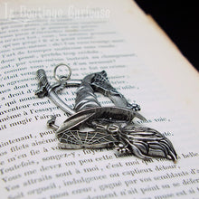 Load image into Gallery viewer, Pendentif + chaîne chapeau de sorcière