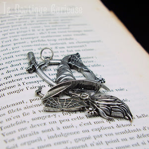 Pendentif + chaîne chapeau de sorcière