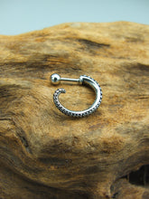 Load image into Gallery viewer, Tentacle earring / silver or black single piercing