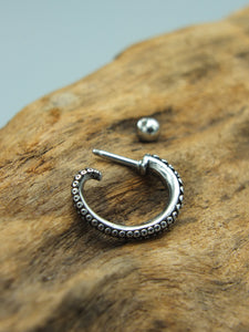 Tentacle earring / silver or black single piercing