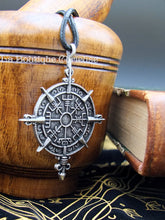 Load image into Gallery viewer, Large Vegvisir pendant + cord
