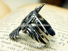 Load image into Gallery viewer, Celtic raven ring