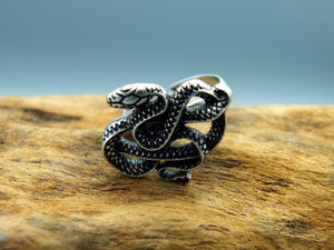 Snake adjustable ring