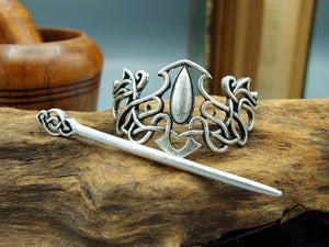 Haarspange aus Metall mit keltischem Muster