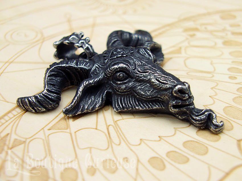 Grand pendentif Baphomet en acier