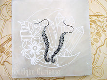 Laden Sie das Bild in den Galerie-Viewer, Boucles d&#39;oreilles tentacules longues